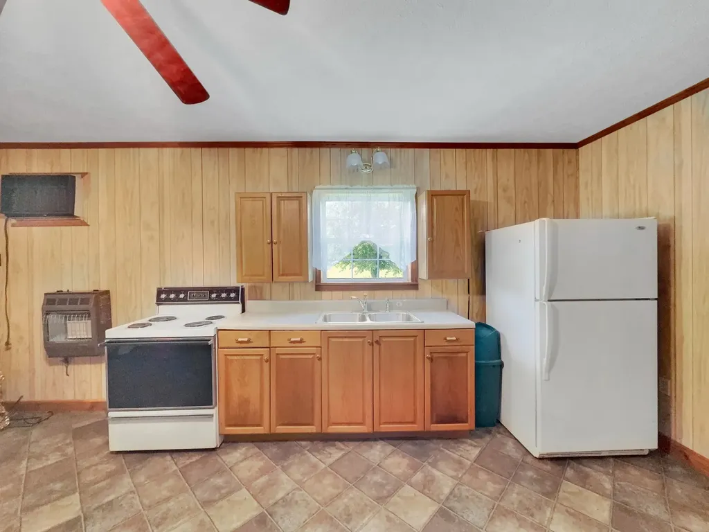 1358 Dry Branch Road Dixon Springs TN 37057
