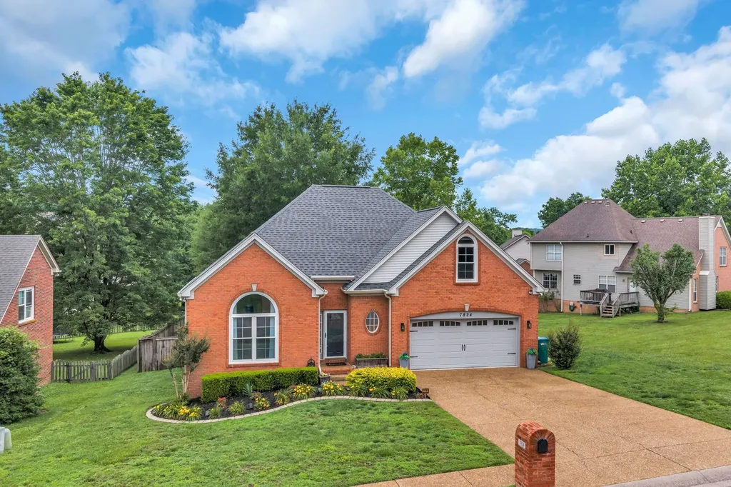 7824 Farmington Place Nashville TN 37221