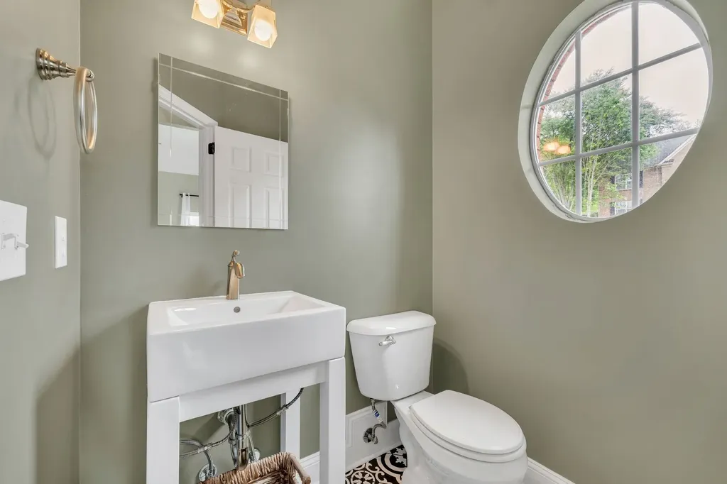 7824 Farmington Place Nashville TN 37221