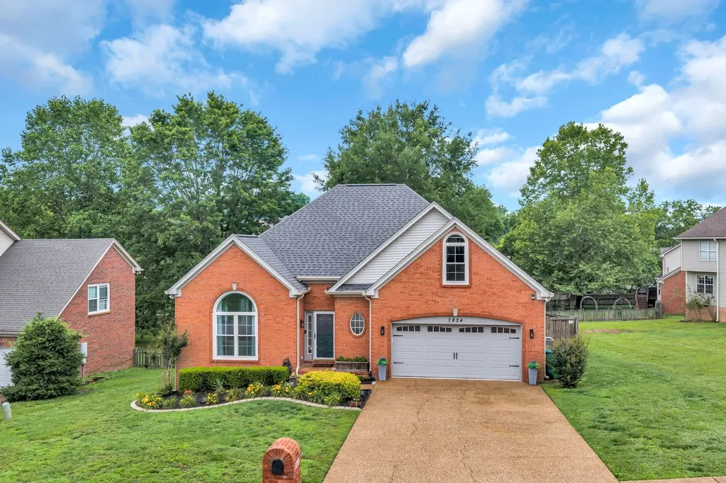 7824 Farmington Place Nashville TN 37221