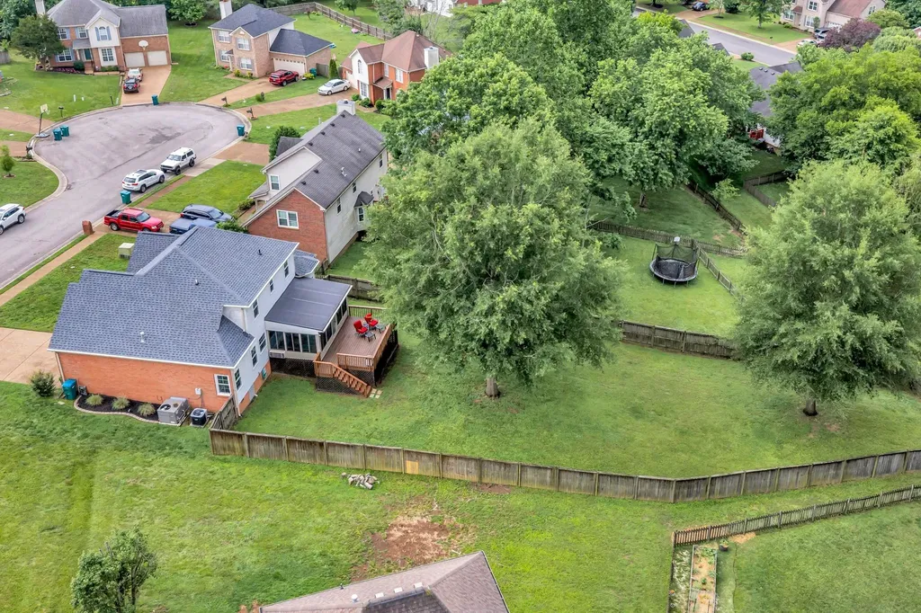 7824 Farmington Place Nashville TN 37221