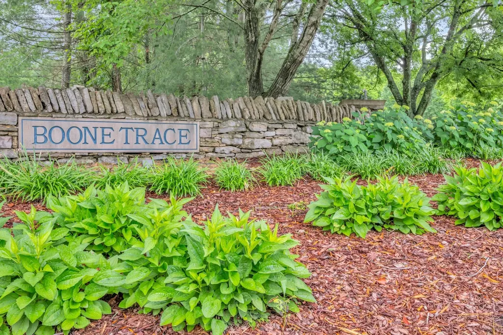7824 Farmington Place Nashville TN 37221