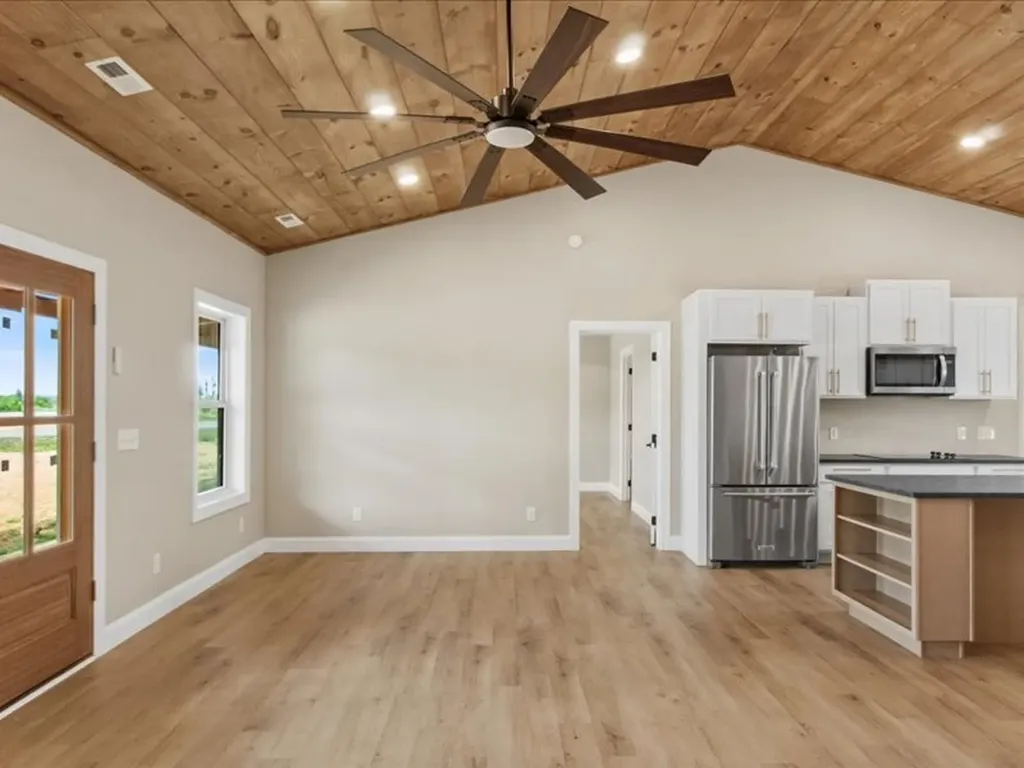 1461 Little Swan Creek Hohenwald TN 38462