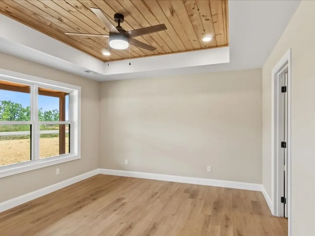 1461 Little Swan Creek Hohenwald TN 38462