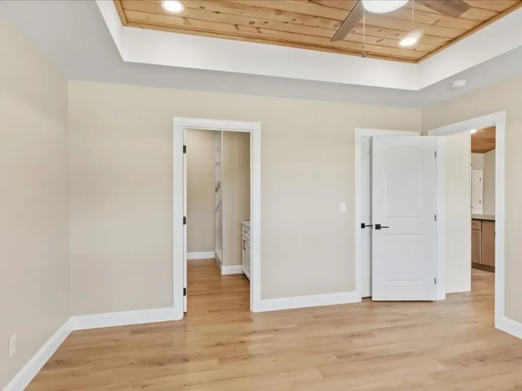 1461 Little Swan Creek Hohenwald TN 38462