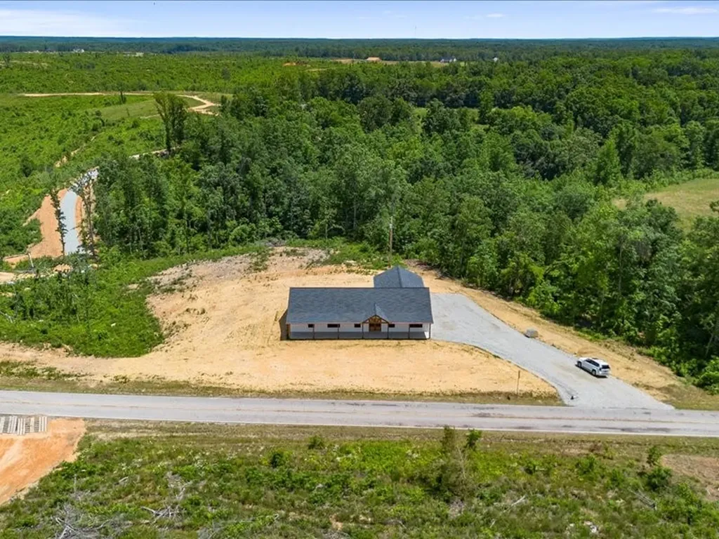 1461 Little Swan Creek Hohenwald TN 38462