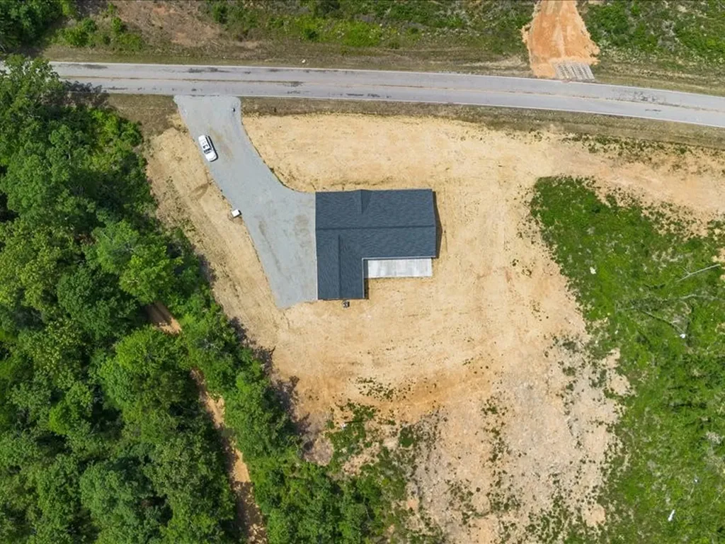 1461 Little Swan Creek Hohenwald TN 38462