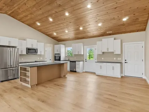 1461 Little Swan Creek Hohenwald TN 38462