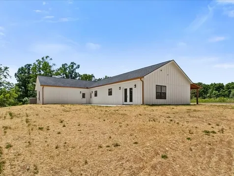 1461 Little Swan Creek Hohenwald TN 38462