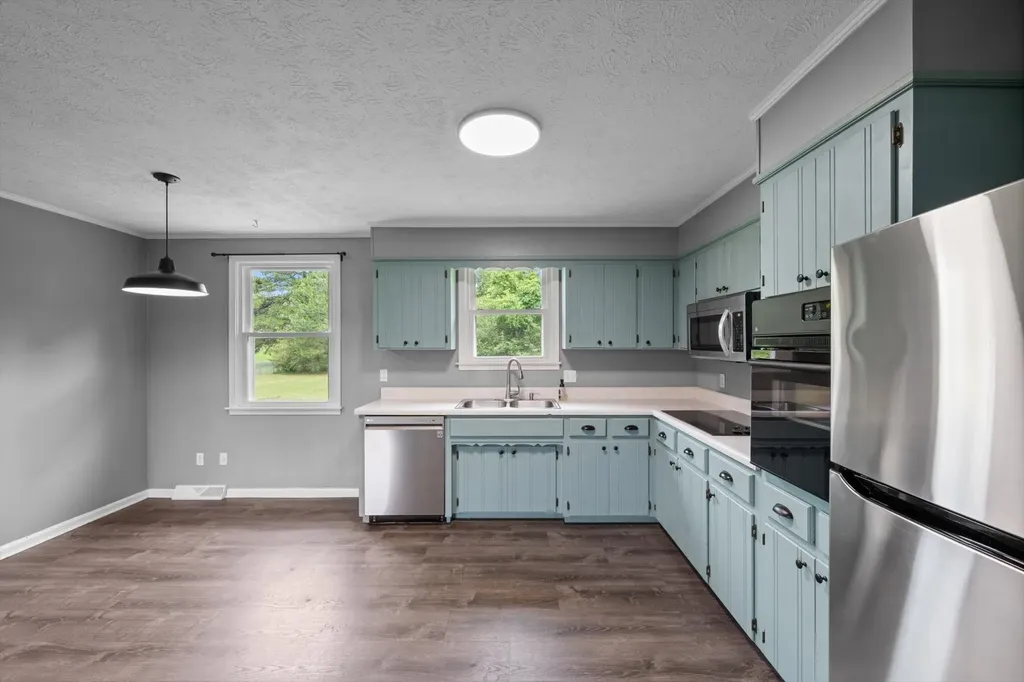 133 Lynn Lane Charlotte TN 37036