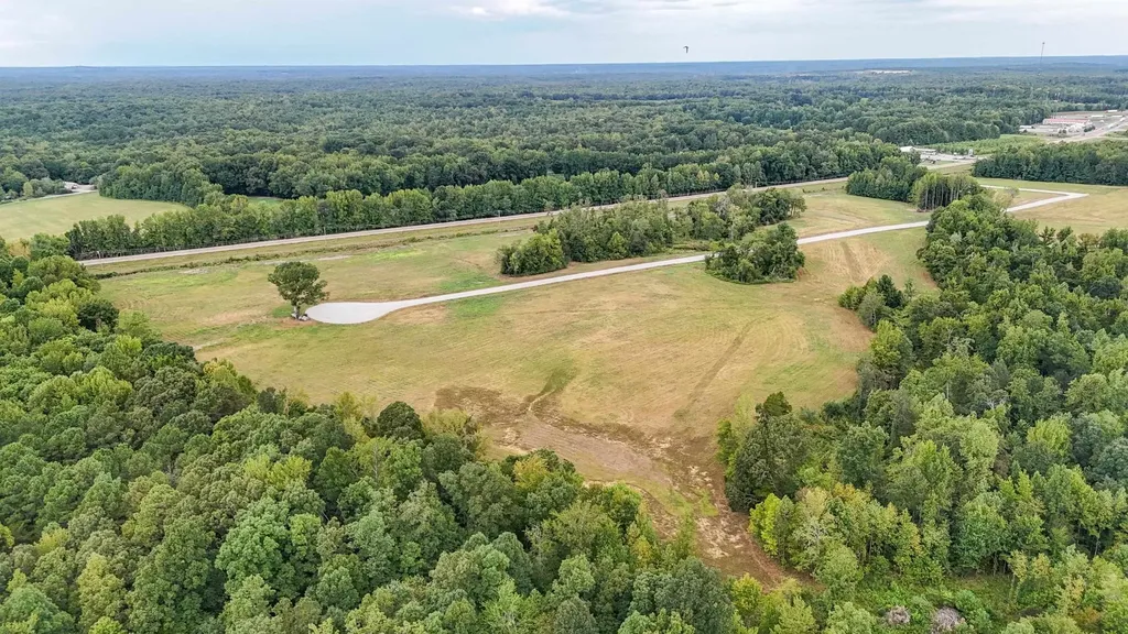 0 Highway 641 Holladay TN 38341