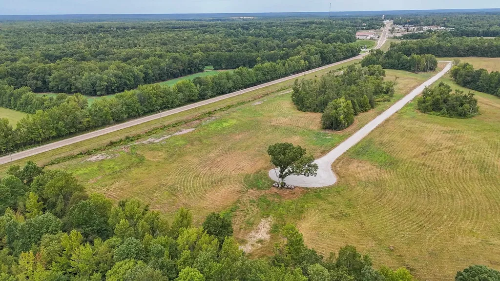 0 Highway 641 Holladay TN 38341