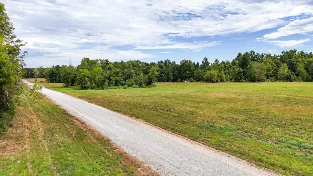 0 Highway 641 Holladay TN 38341