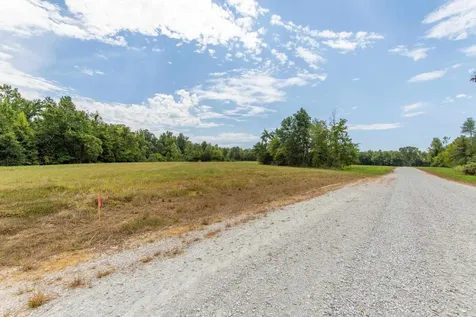 0 Highway 641 Holladay TN 38341