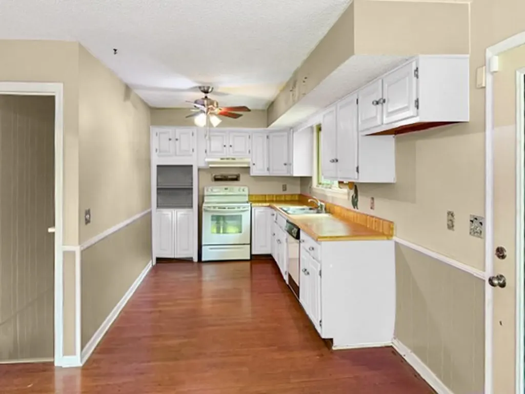 1045 Highland Drive Dickson TN 37055