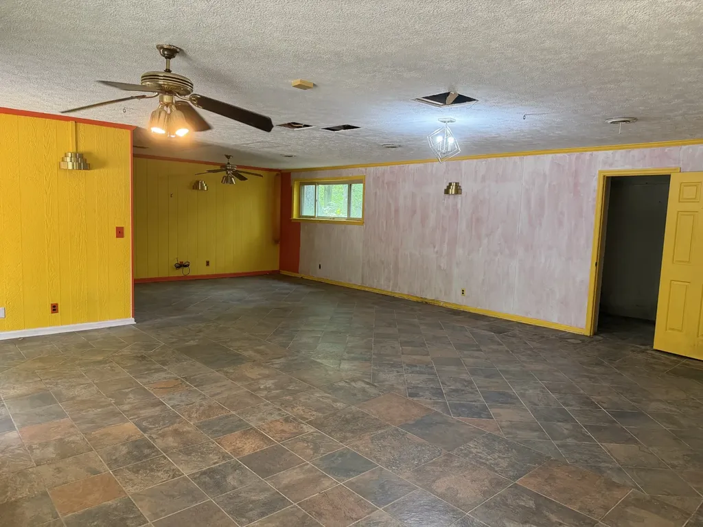 1045 Highland Drive Dickson TN 37055