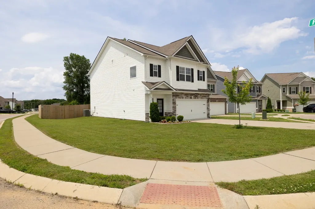 341 Geneva Lane Columbia TN 38401