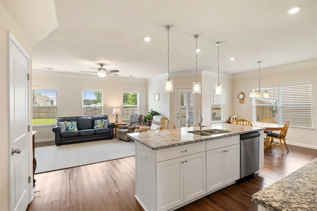 341 Geneva Lane Columbia TN 38401