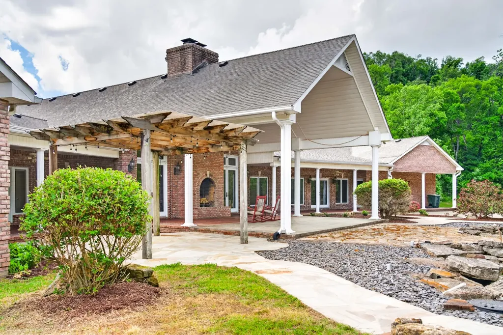 395B Allen Road Goodlettsville TN 37072