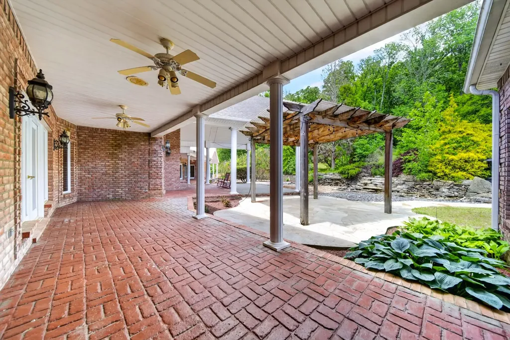 395B Allen Road Goodlettsville TN 37072