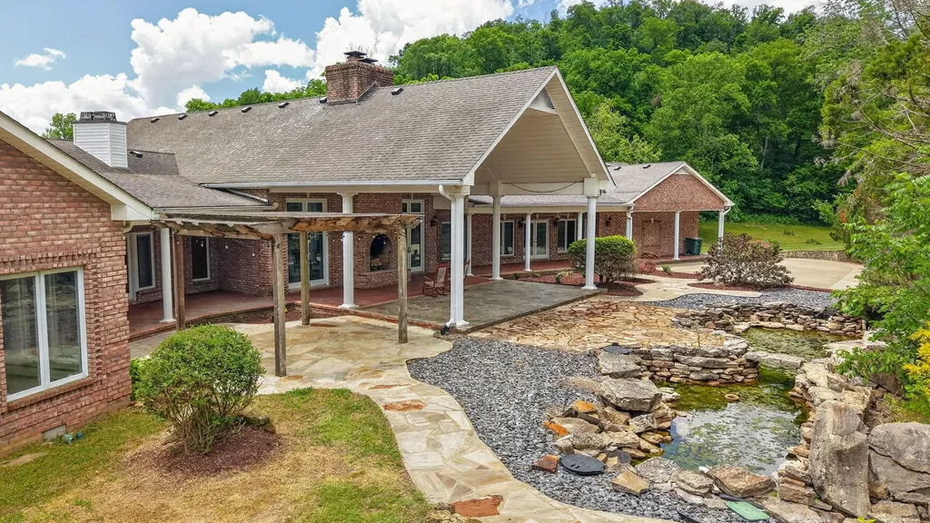 395B Allen Road Goodlettsville TN 37072