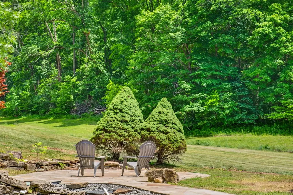 395B Allen Road Goodlettsville TN 37072