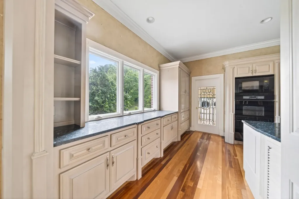395B Allen Road Goodlettsville TN 37072