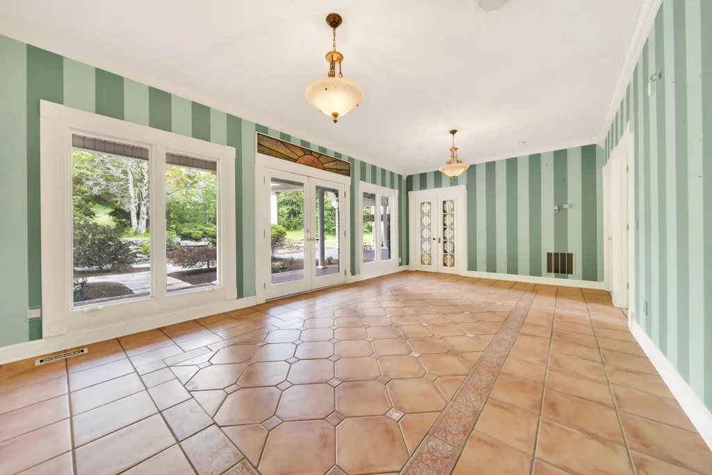 395B Allen Road Goodlettsville TN 37072