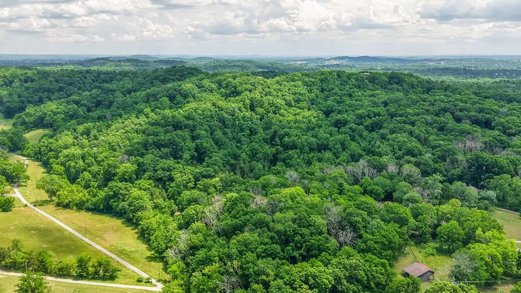 395B Allen Road Goodlettsville TN 37072