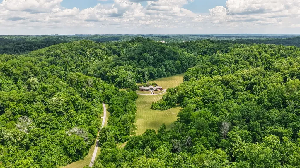 395B Allen Road Goodlettsville TN 37072