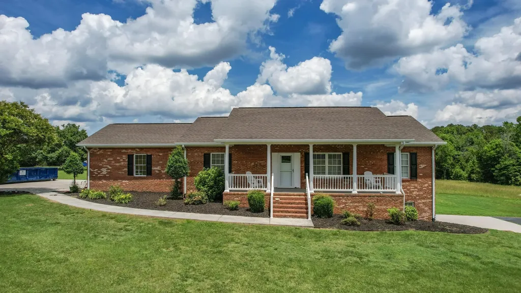 210 Hancock Road, NE Cleveland TN 37323