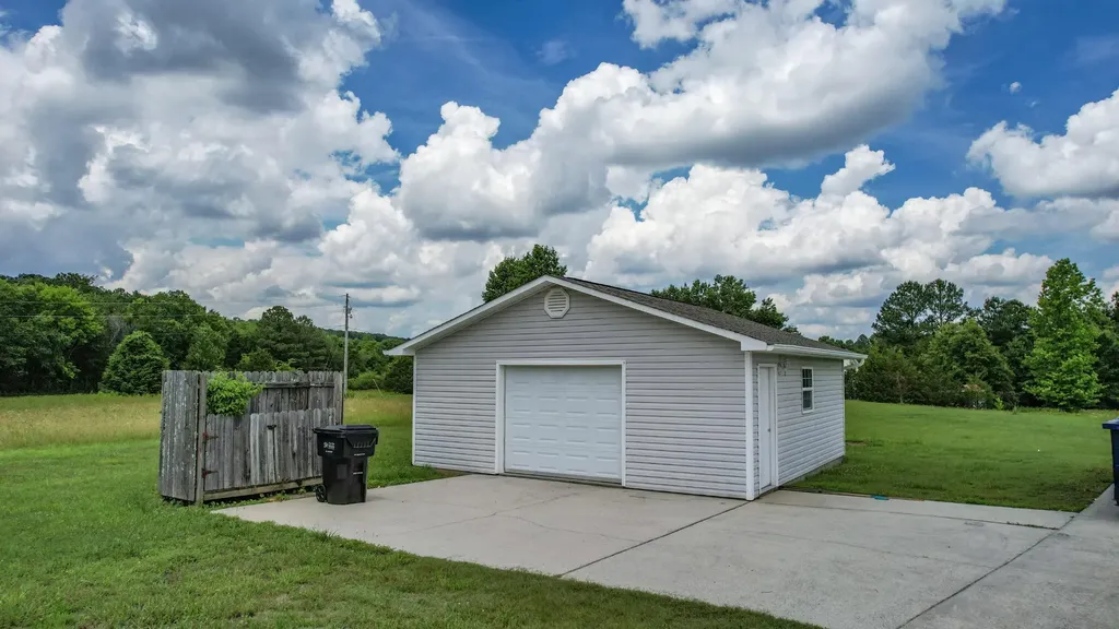 210 Hancock Road, NE Cleveland TN 37323