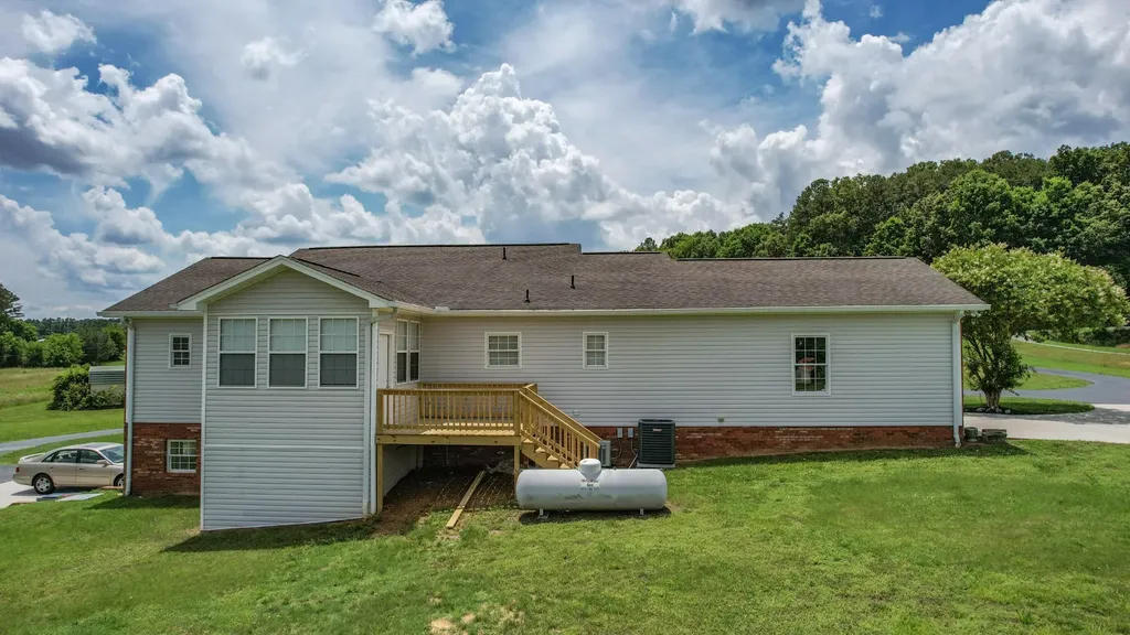 210 Hancock Road, NE Cleveland TN 37323