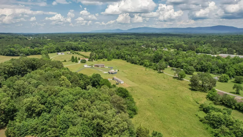 210 Hancock Road, NE Cleveland TN 37323