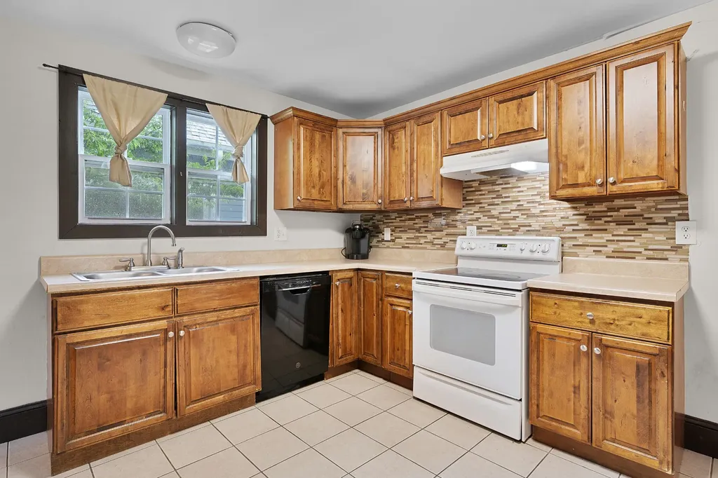 812 E 10th Street Chattanooga TN 37403