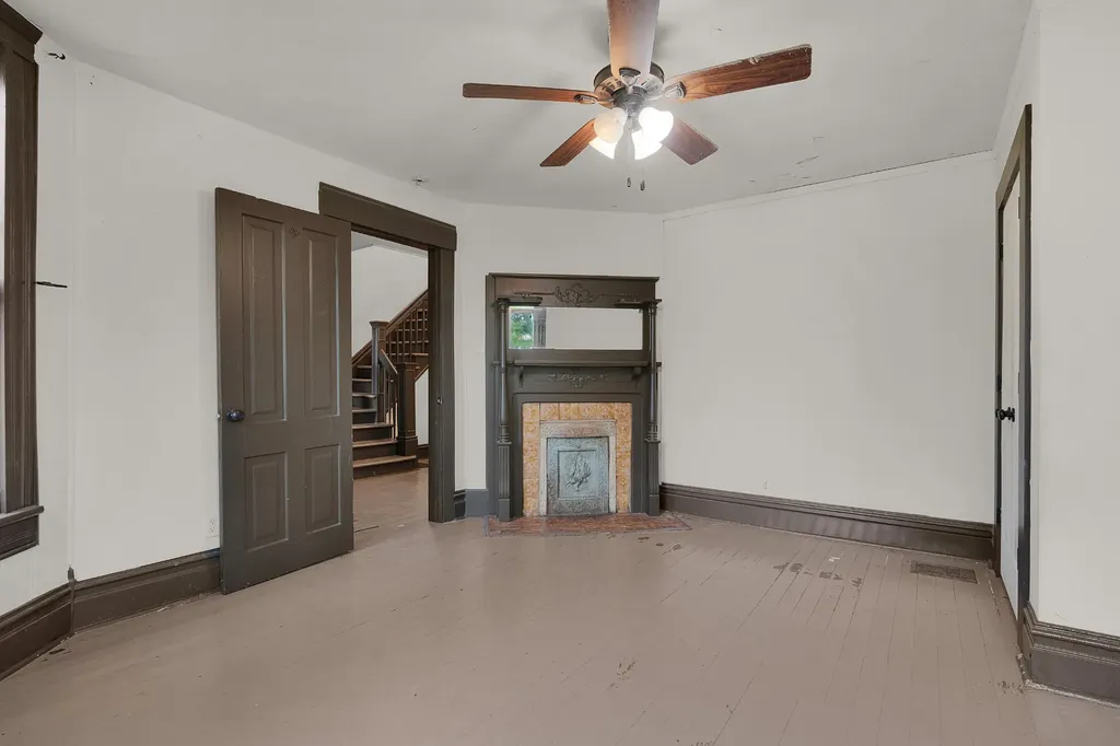 812 E 10th Street Chattanooga TN 37403