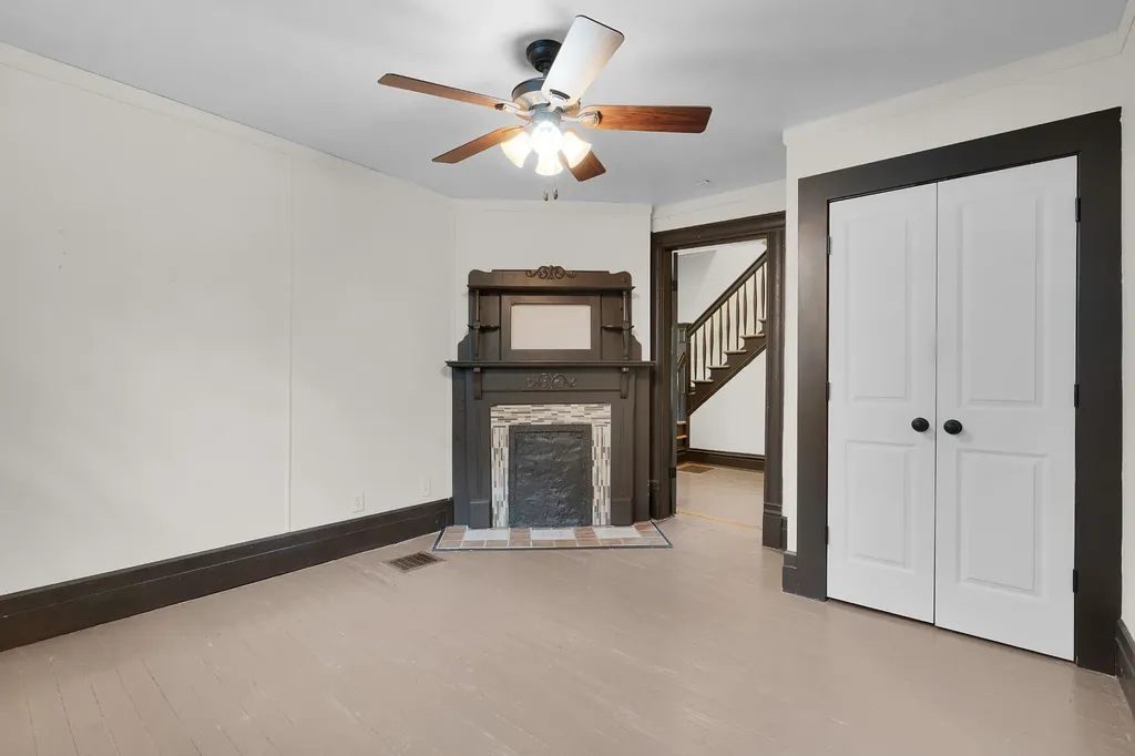 812 E 10th Street Chattanooga TN 37403