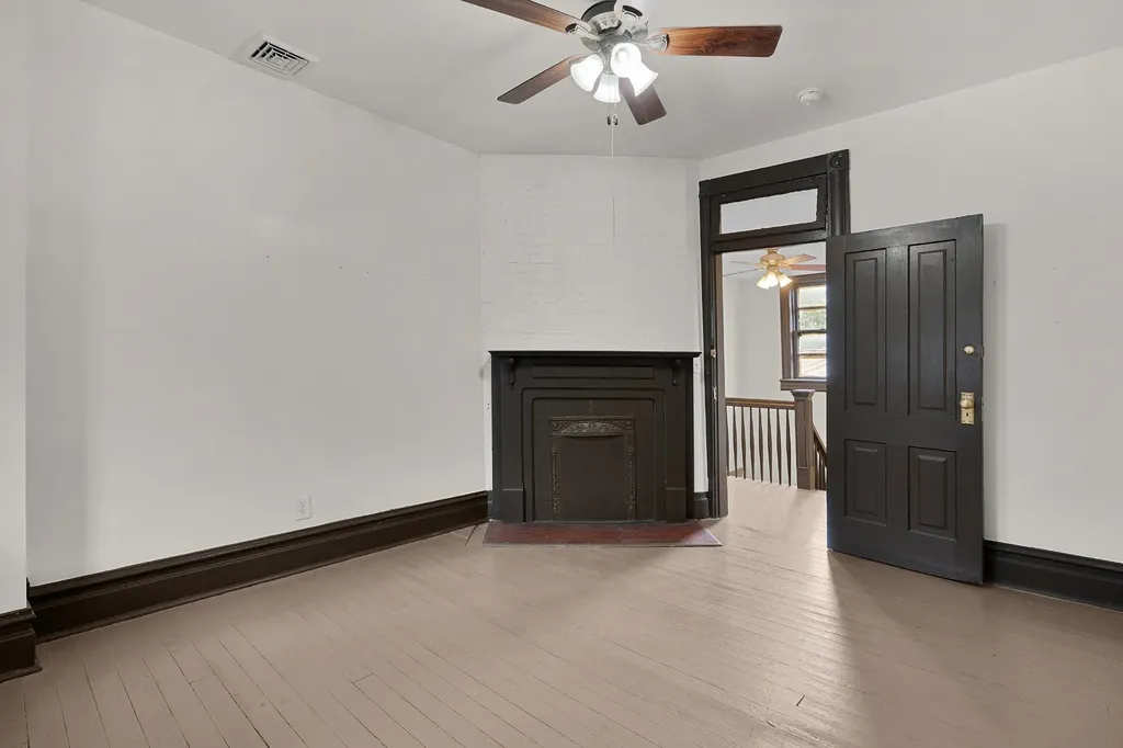 812 E 10th Street Chattanooga TN 37403