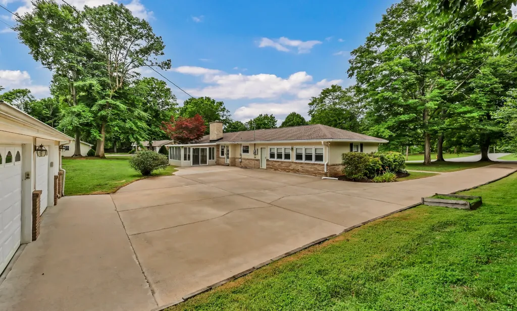 1283 Morgan Road Clarksville TN 37040