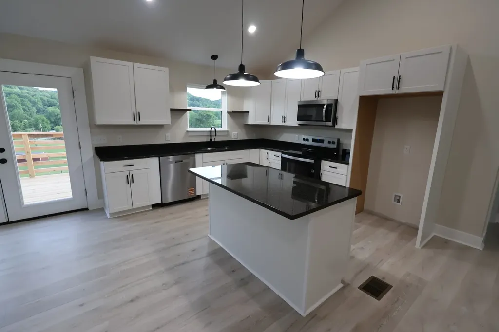 11 Wilkerson Hollow Lane Brush Creek TN 38547