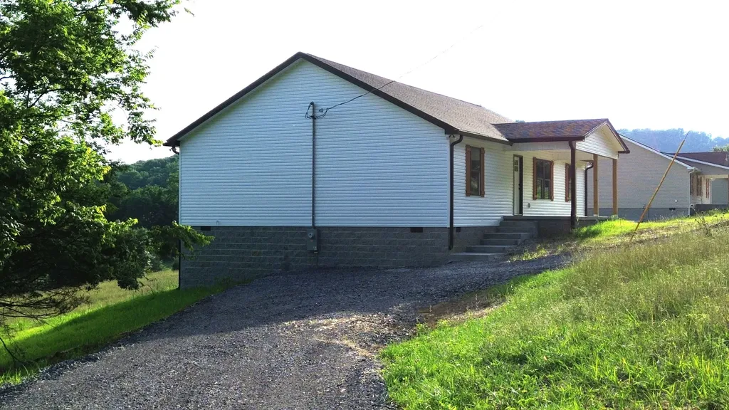 11 Wilkerson Hollow Lane Brush Creek TN 38547