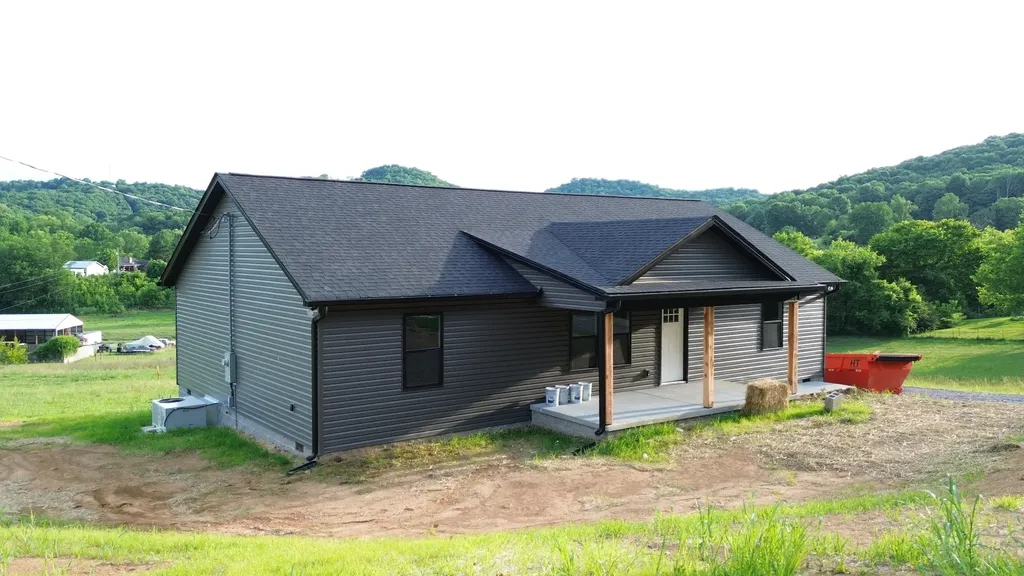 23 Wilkerson Hollow Lane Brush Creek TN 38547