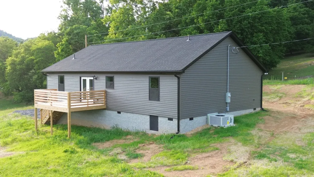 23 Wilkerson Hollow Lane Brush Creek TN 38547