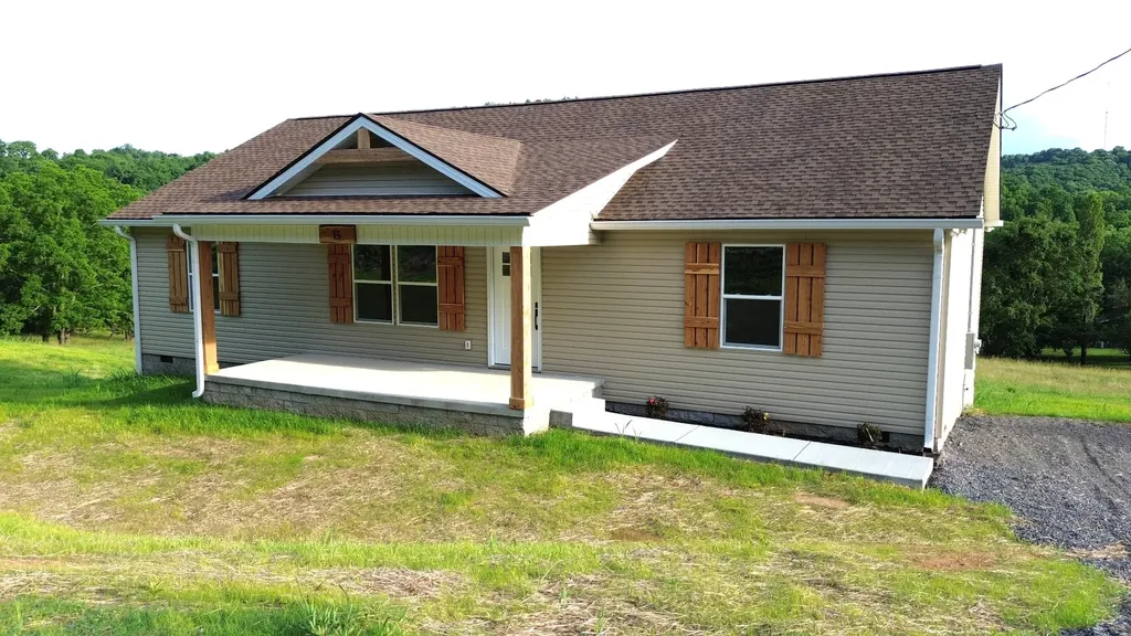 15 Wilkerson Hollow Lane Brush Creek TN 38547