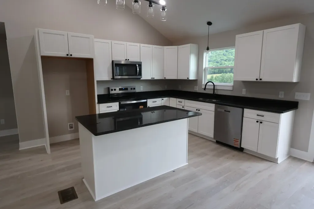 15 Wilkerson Hollow Lane Brush Creek TN 38547