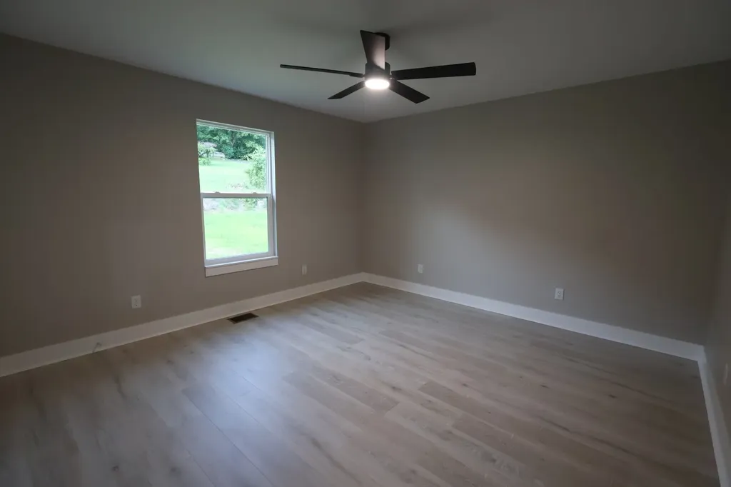 15 Wilkerson Hollow Lane Brush Creek TN 38547