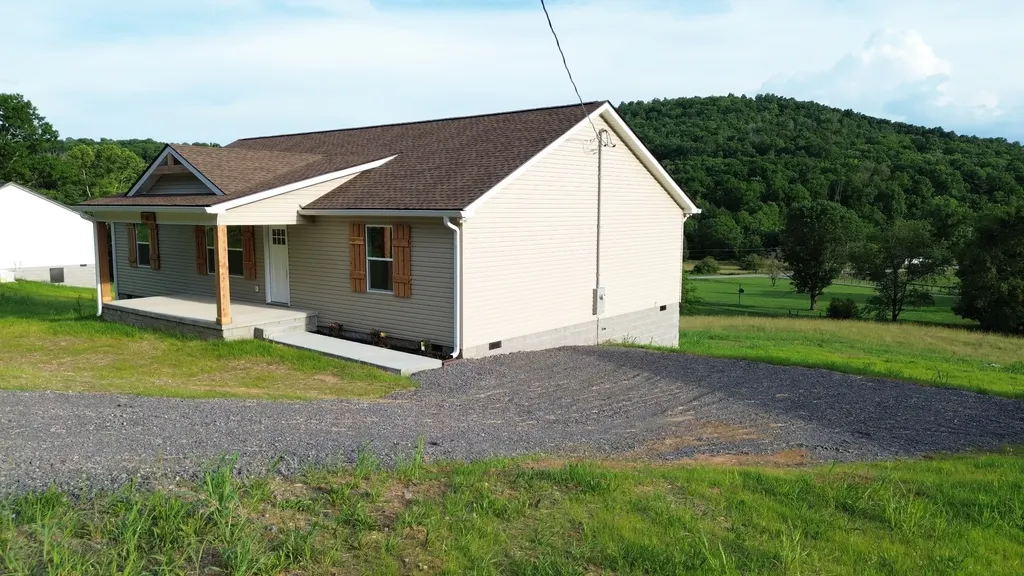 15 Wilkerson Hollow Lane Brush Creek TN 38547