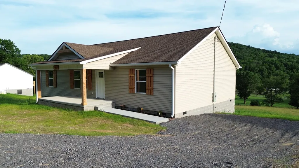 15 Wilkerson Hollow Lane Brush Creek TN 38547
