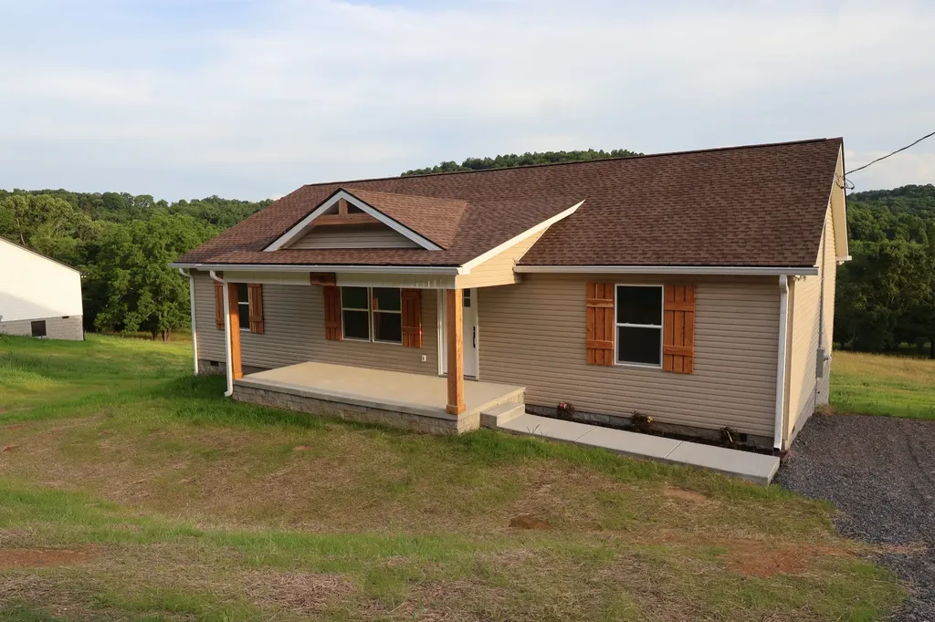 15 Wilkerson Hollow Lane Brush Creek TN 38547