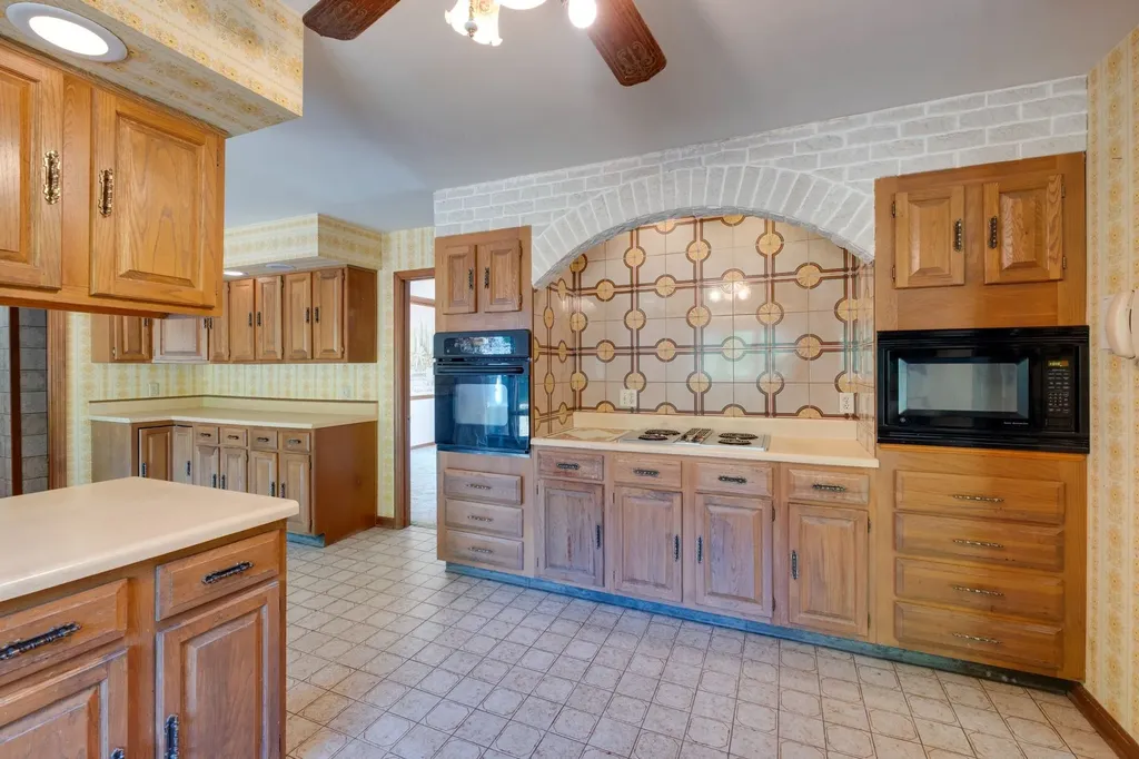 651 Old Lebanon Dirt Road Hermitage TN 37076